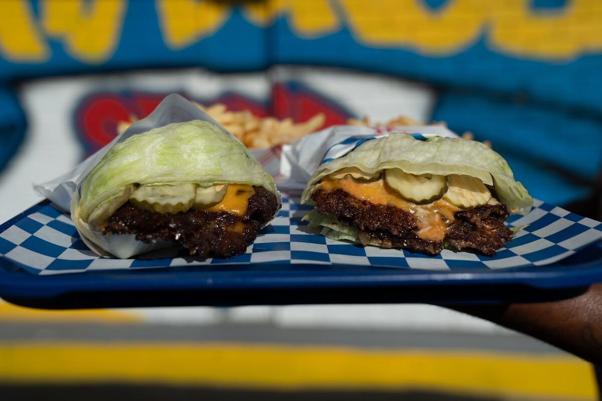 Halal Smashburgers in Oakland: What Makes Hyphy Burger Different