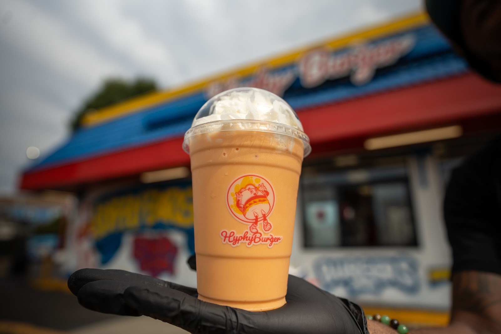 Thai tea Stunna Shake
